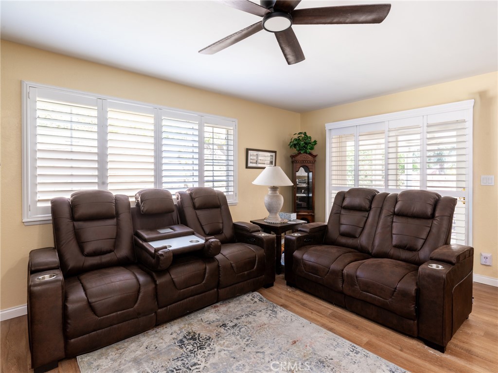 13596 Van Horn Circle W Property Photo 7