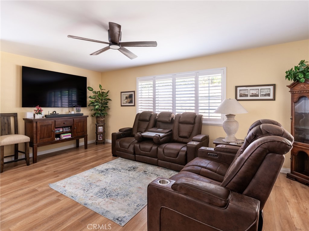 13596 Van Horn Circle W Property Photo 8
