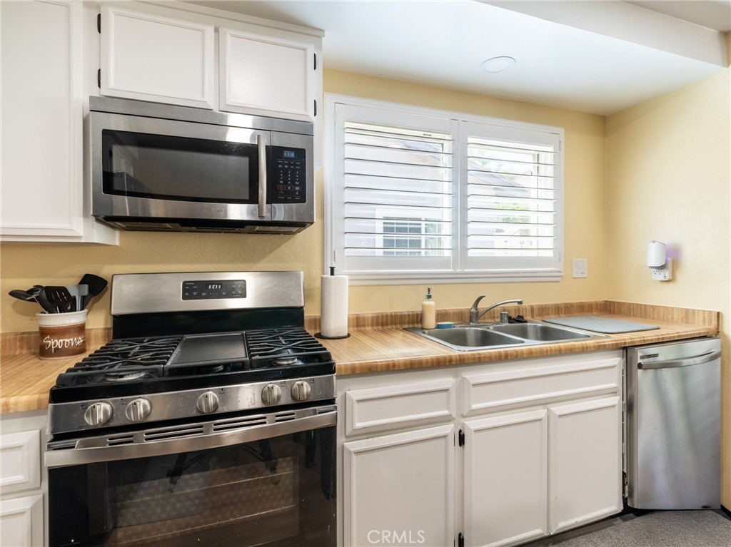 13596 Van Horn Circle W Property Photo 11
