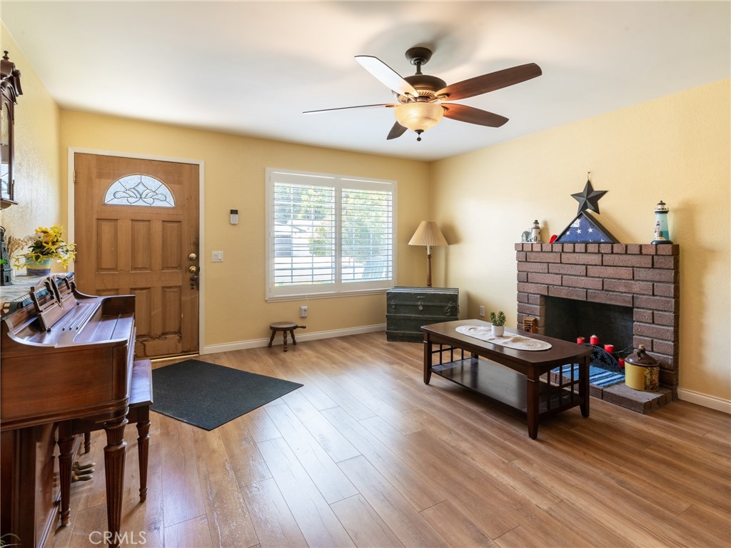 13596 Van Horn Circle W Property Photo 13