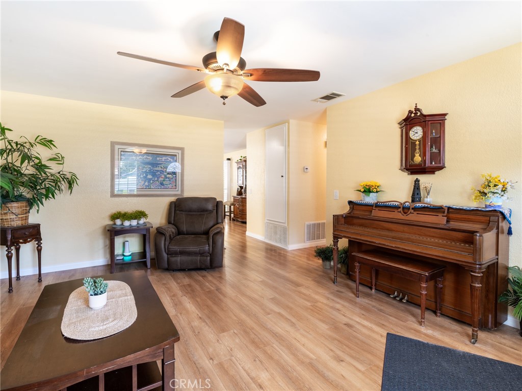 13596 Van Horn Circle W Property Photo 16