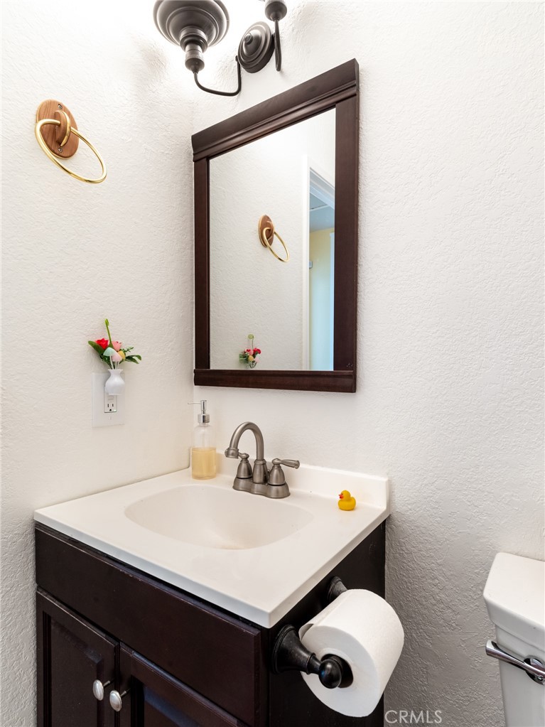 13596 Van Horn Circle W Property Photo 28
