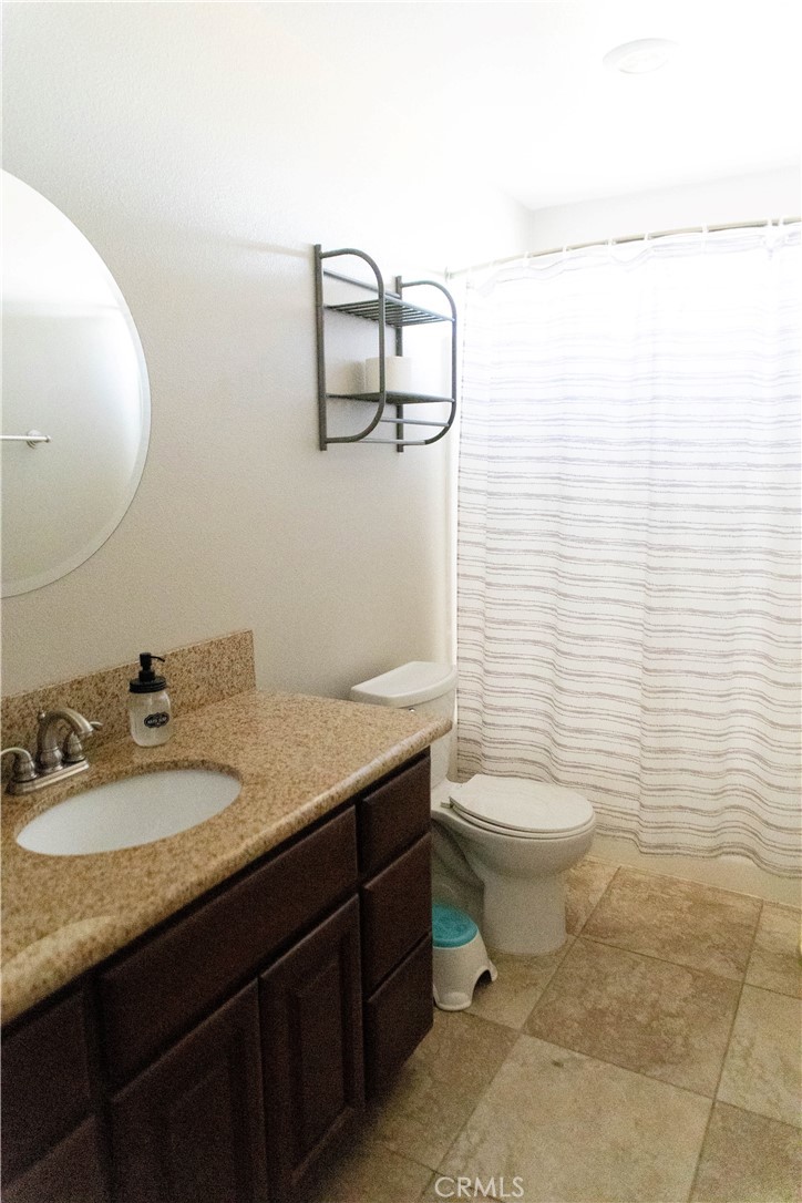 12072 Pacific Property Photo 4