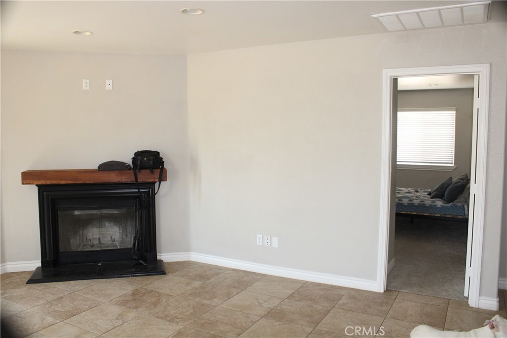 12072 Pacific Property Photo 5