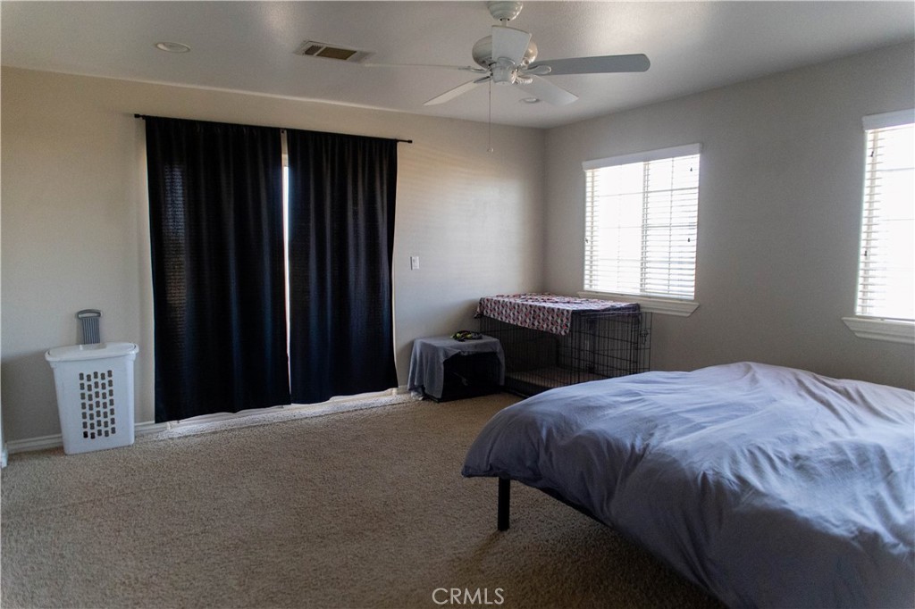12072 Pacific Property Photo 12
