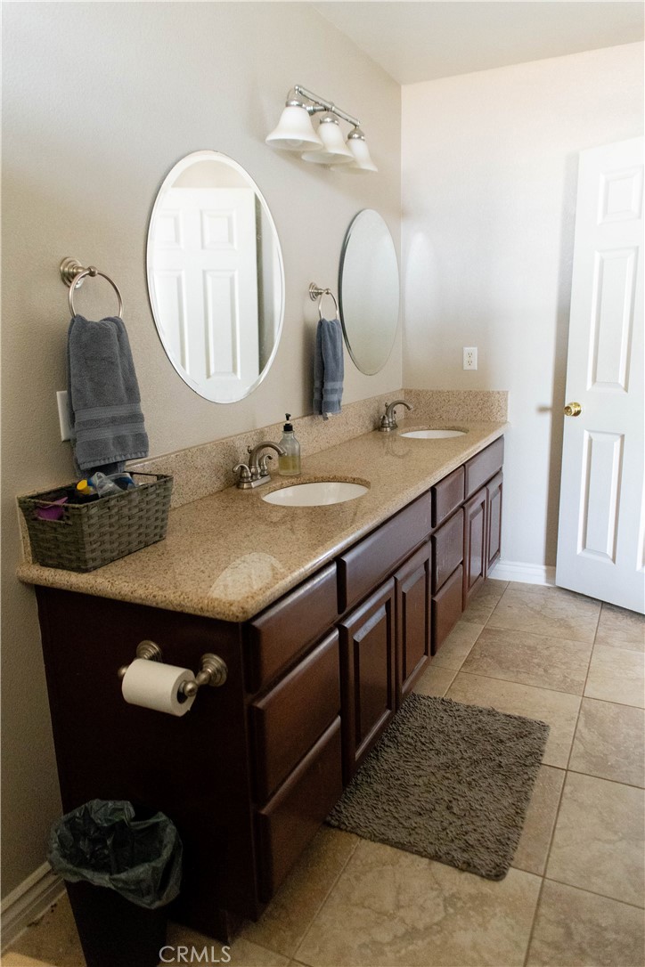 12072 Pacific Property Photo 15
