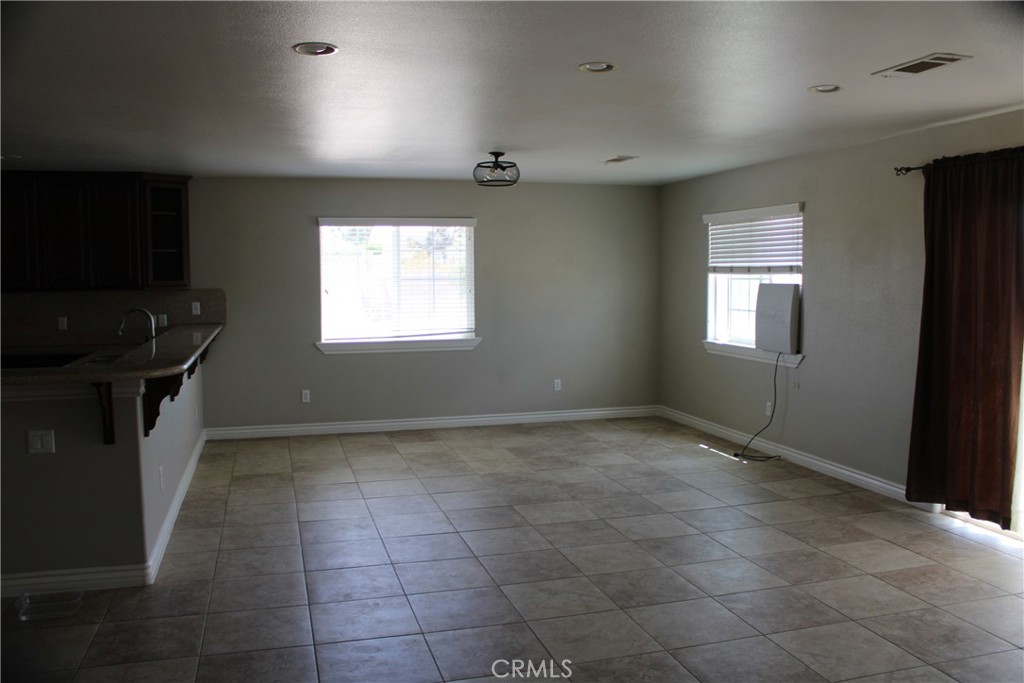 12072 Pacific Property Photo 35