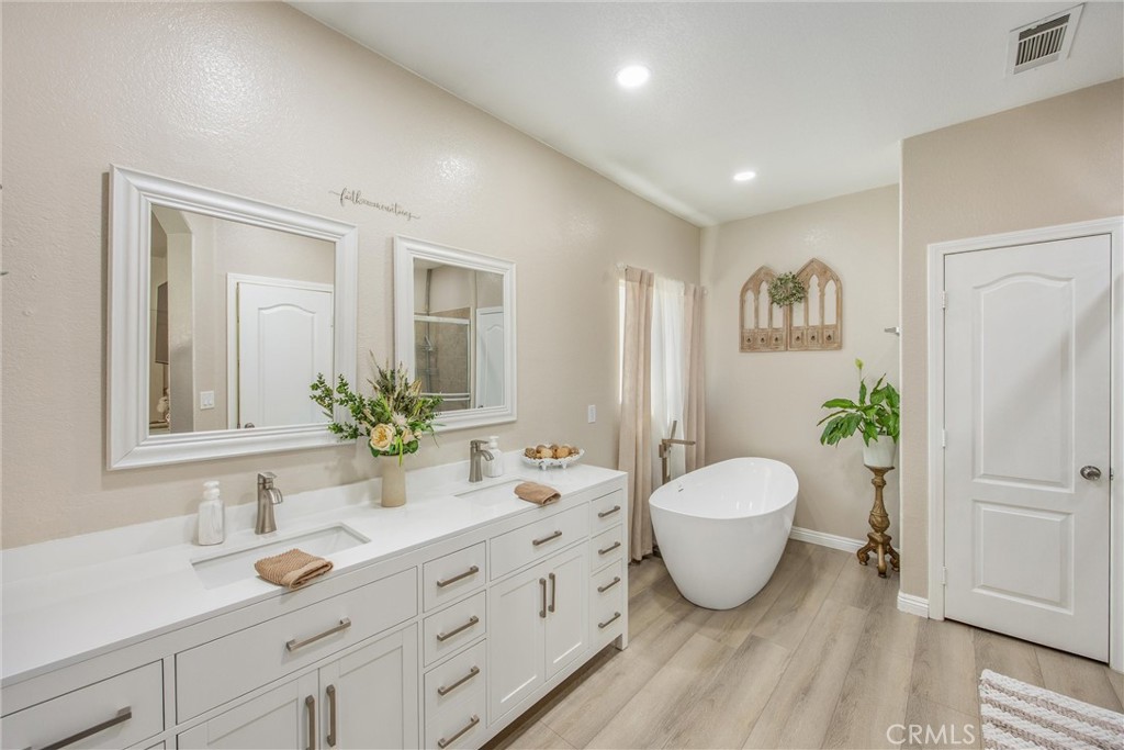 17659 Bangor Property Photo 13
