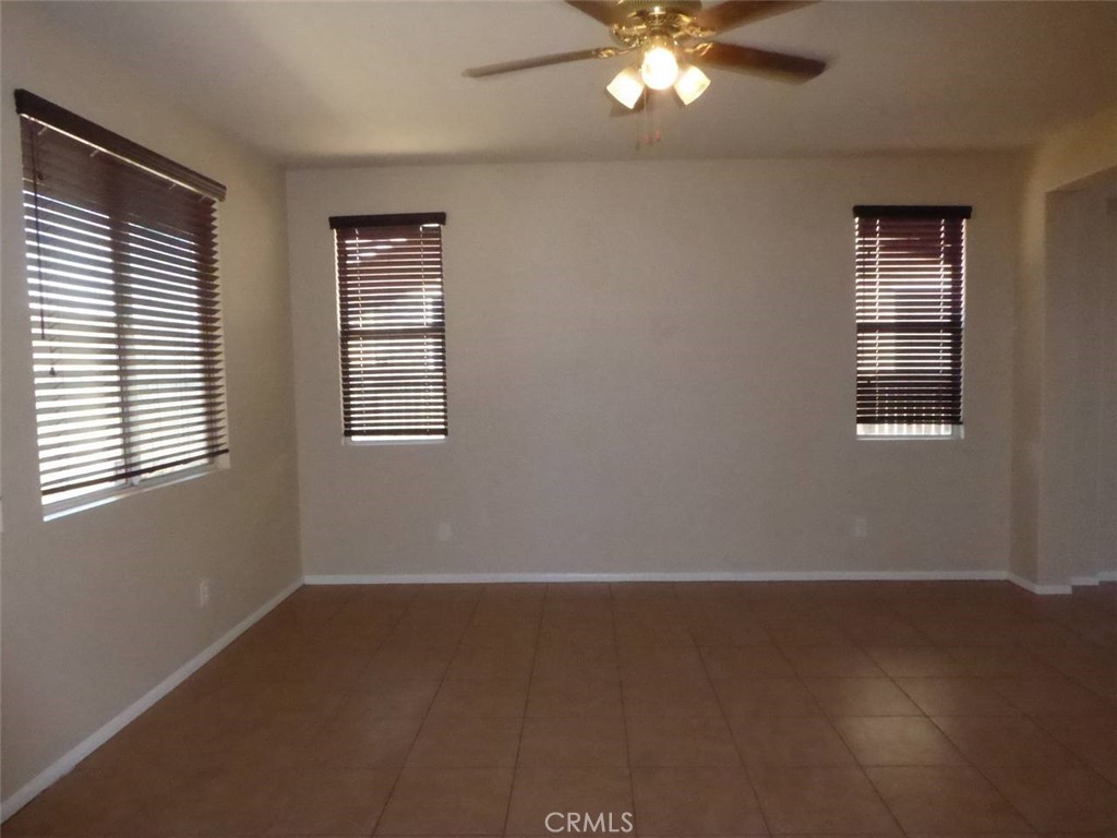 8906 Gentian Property Photo 2