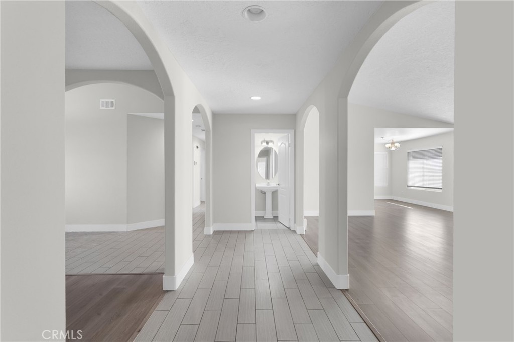 17389 Central Road Property Photo 8