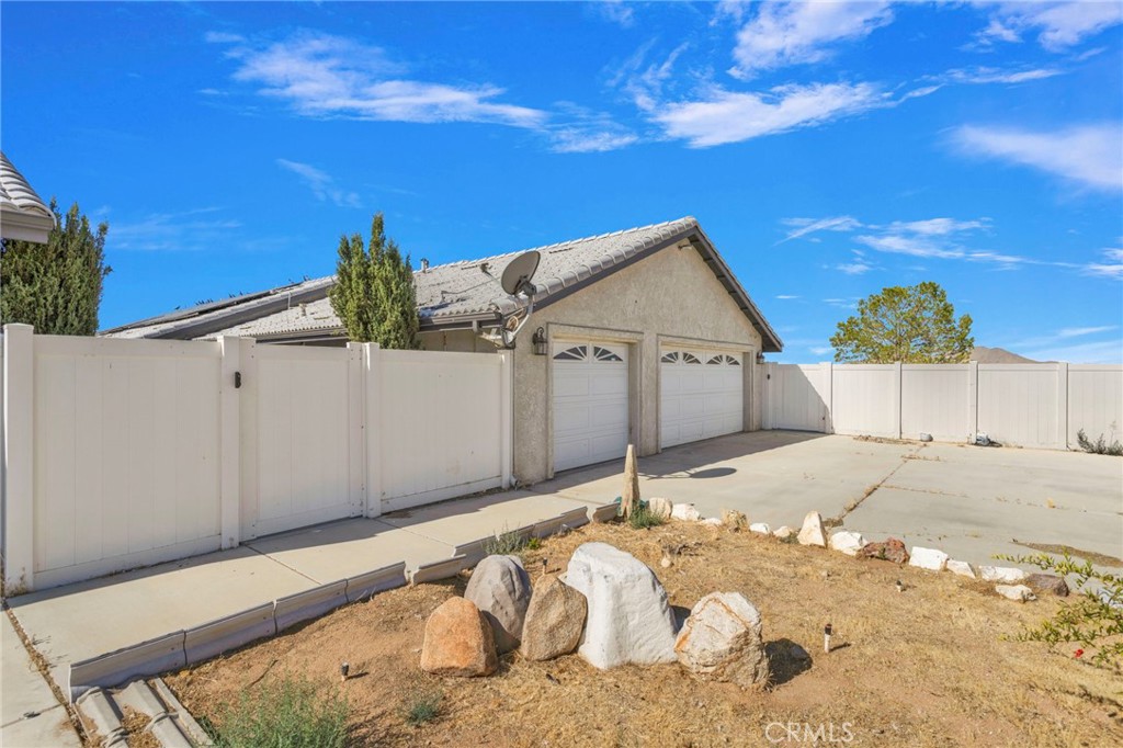 17389 Central Road Property Photo 42