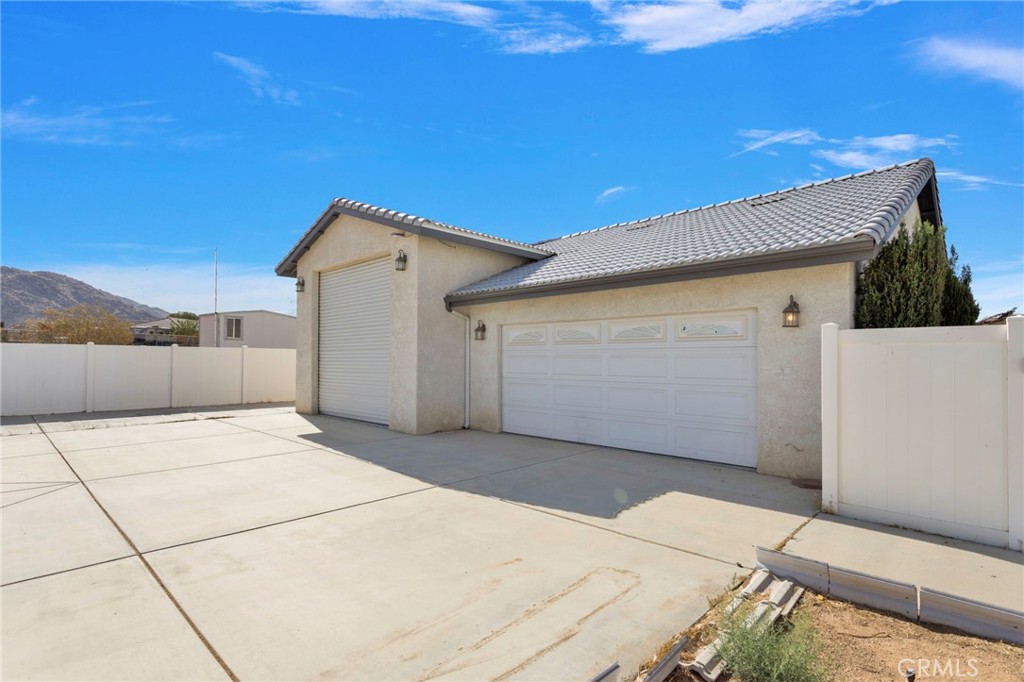17389 Central Road Property Photo 43