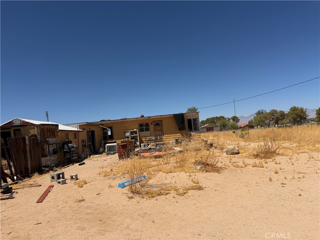 1411 E Bowman Property Photo 3