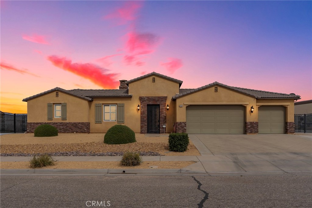 6757 Serrano Property Photo 4