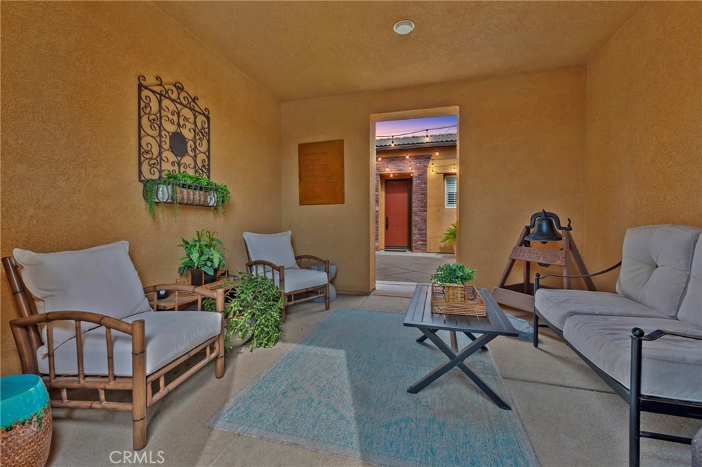 6757 Serrano Property Photo 6