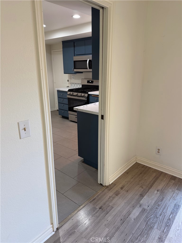 9827 Ladera Court Property Photo 10