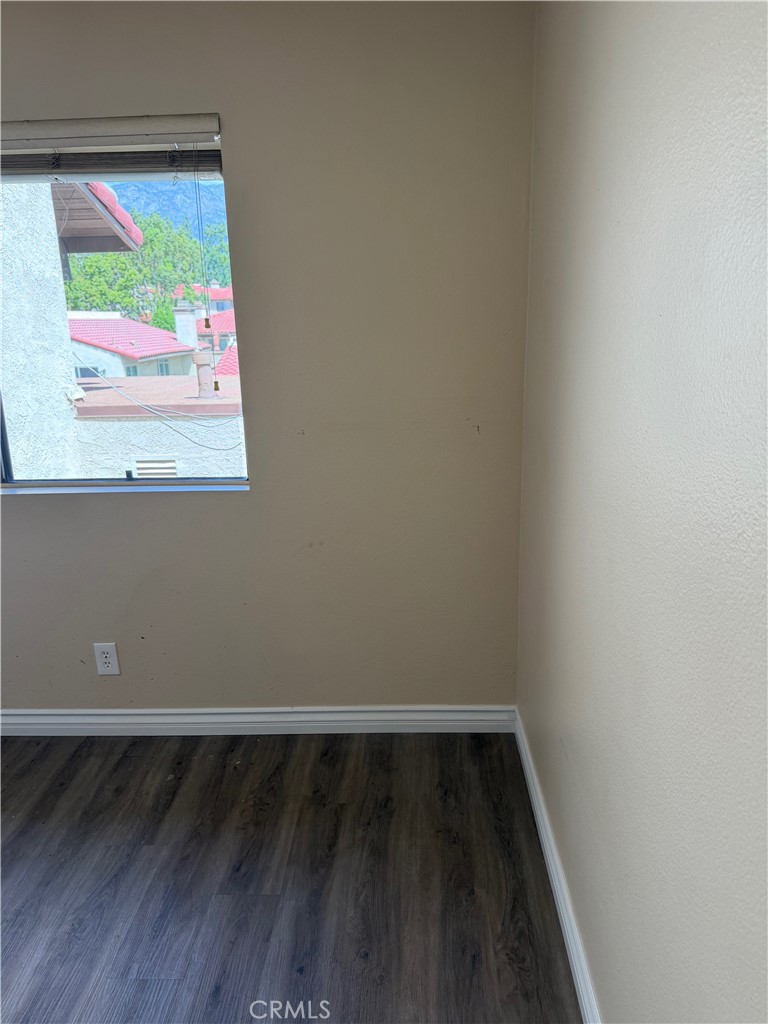 9827 Ladera Court Property Photo 23