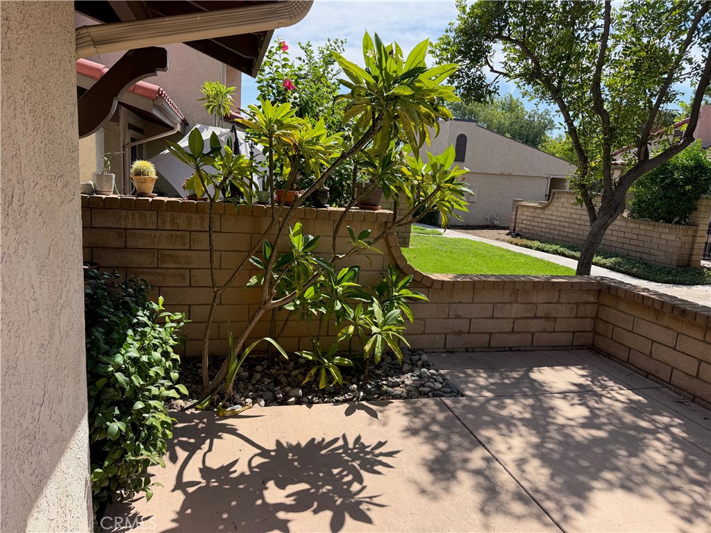 9827 Ladera Court Property Photo 32