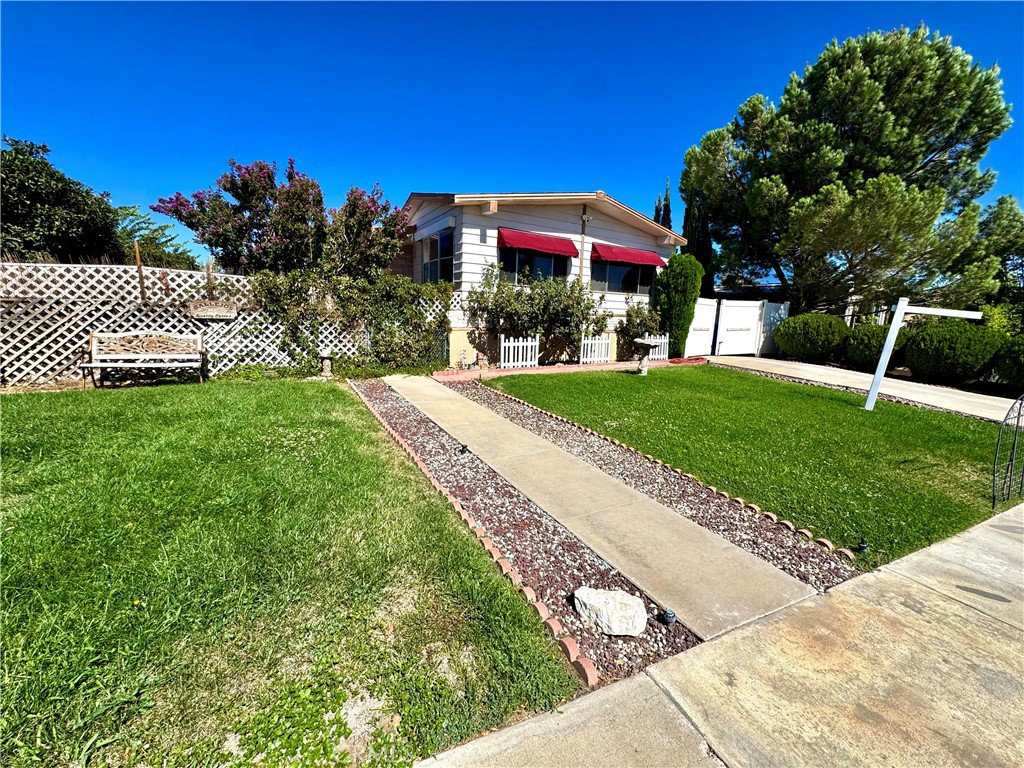 13962 Riviera Property Photo 3