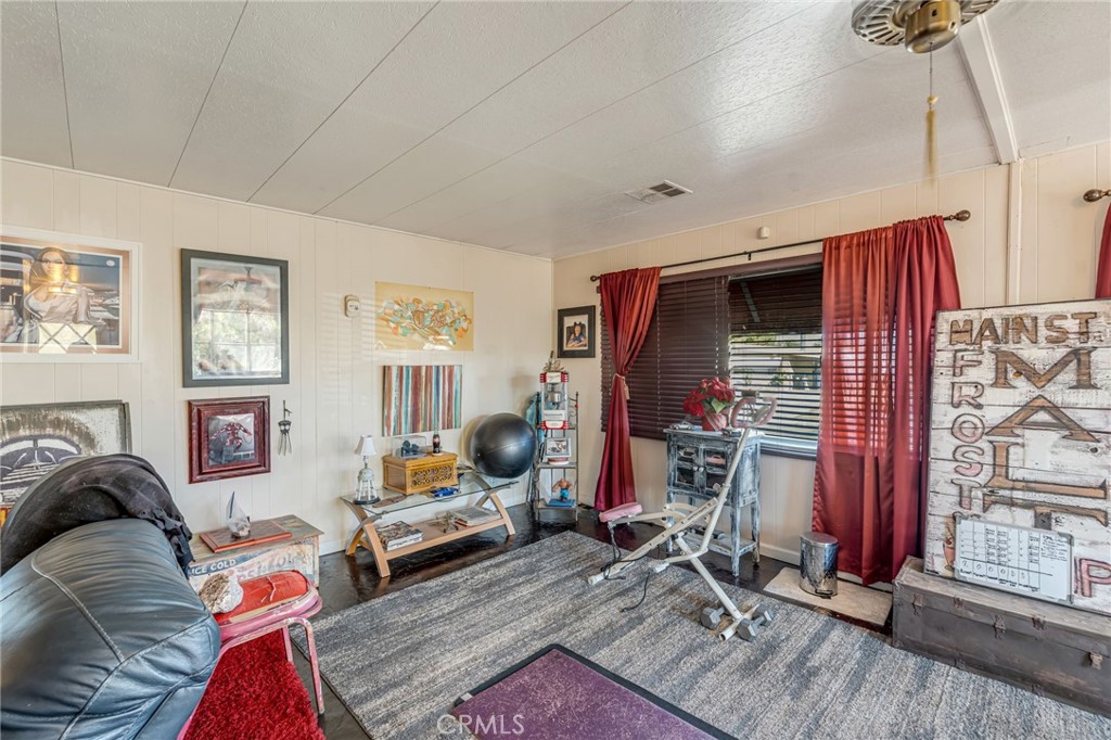 13962 Riviera Property Photo 6