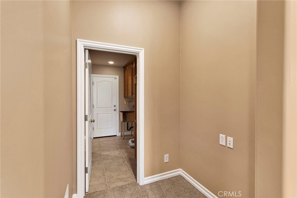 787 Zurich Drive Property Photo 38