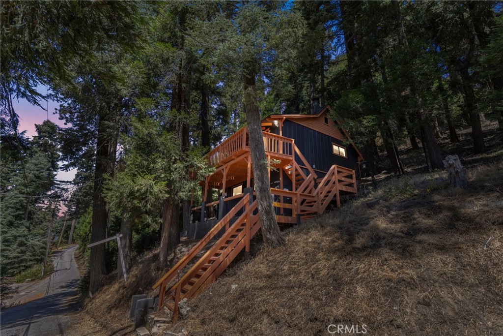 739 Lake Property Photo 1