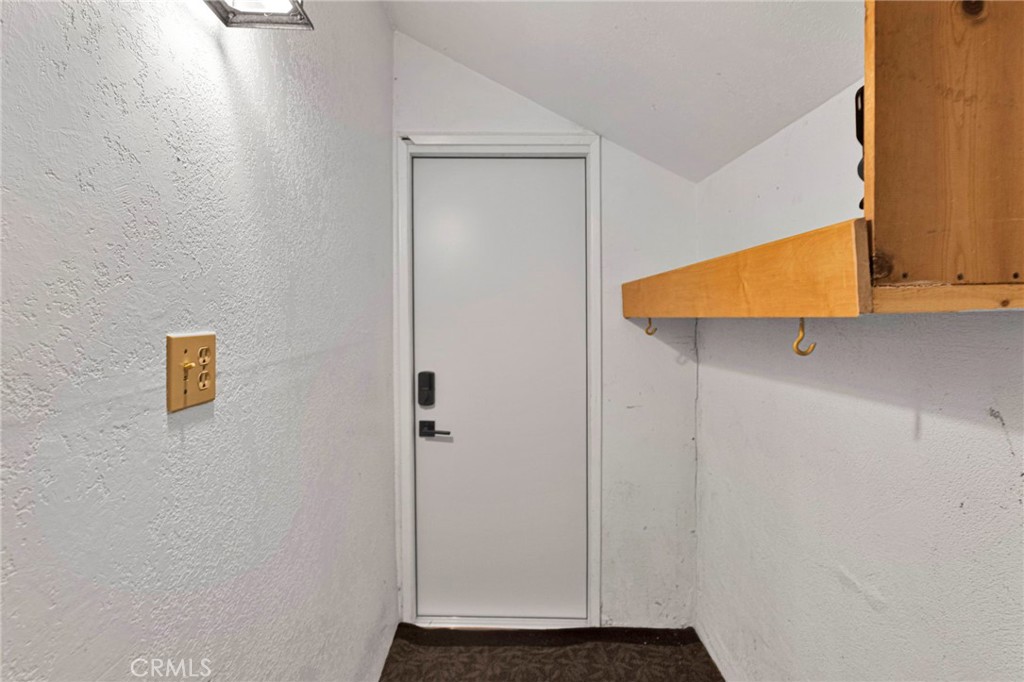 739 Lake Drive Property Photo 12