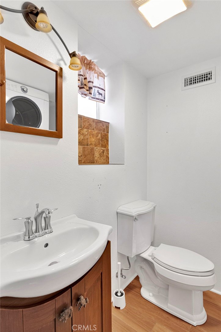 739 Lake Drive Property Photo 19