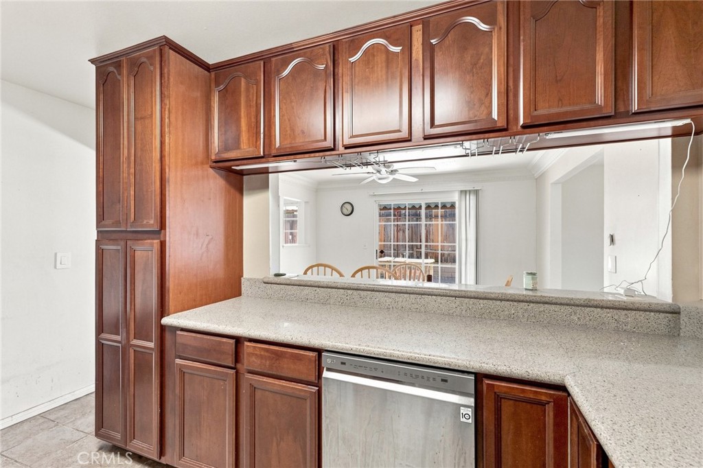 2016 Notre Dame Court Property Photo 11
