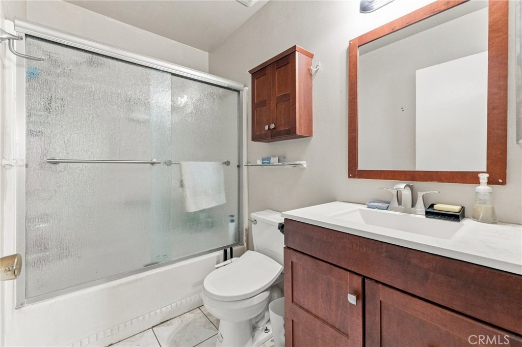 2016 Notre Dame Court Property Photo 14