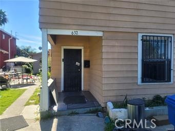 632 E 45th Property Photo 4