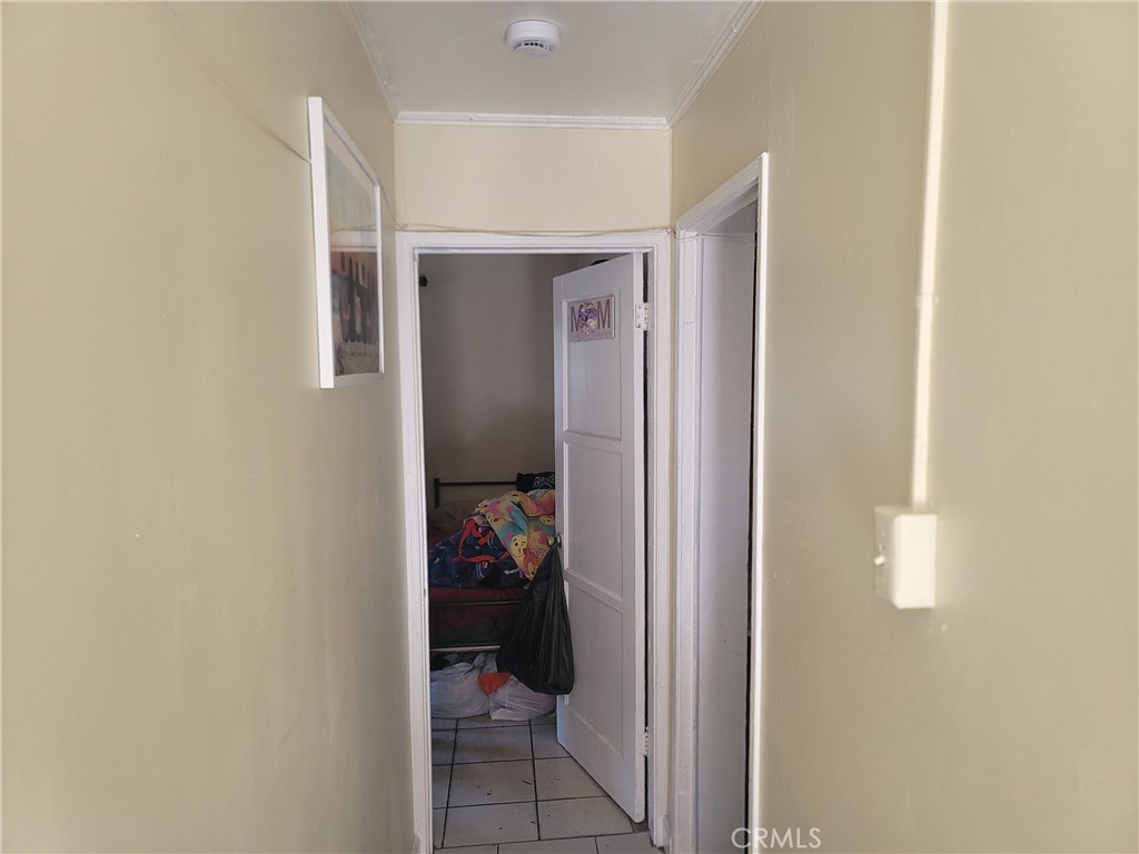 632 E 45th Property Photo 16
