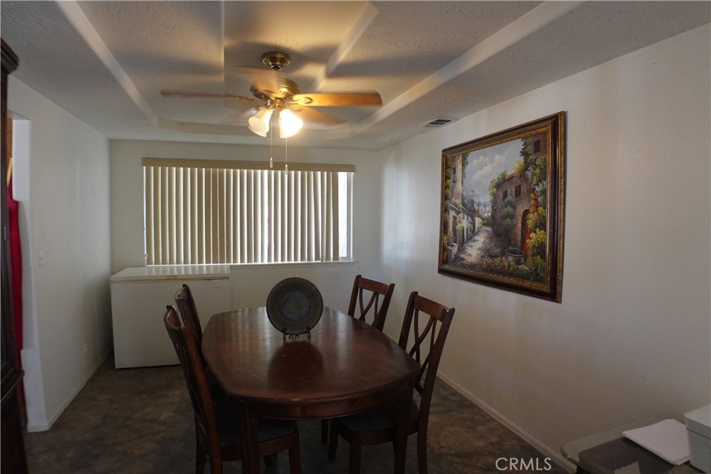 18296 Fairburn Property Photo 16