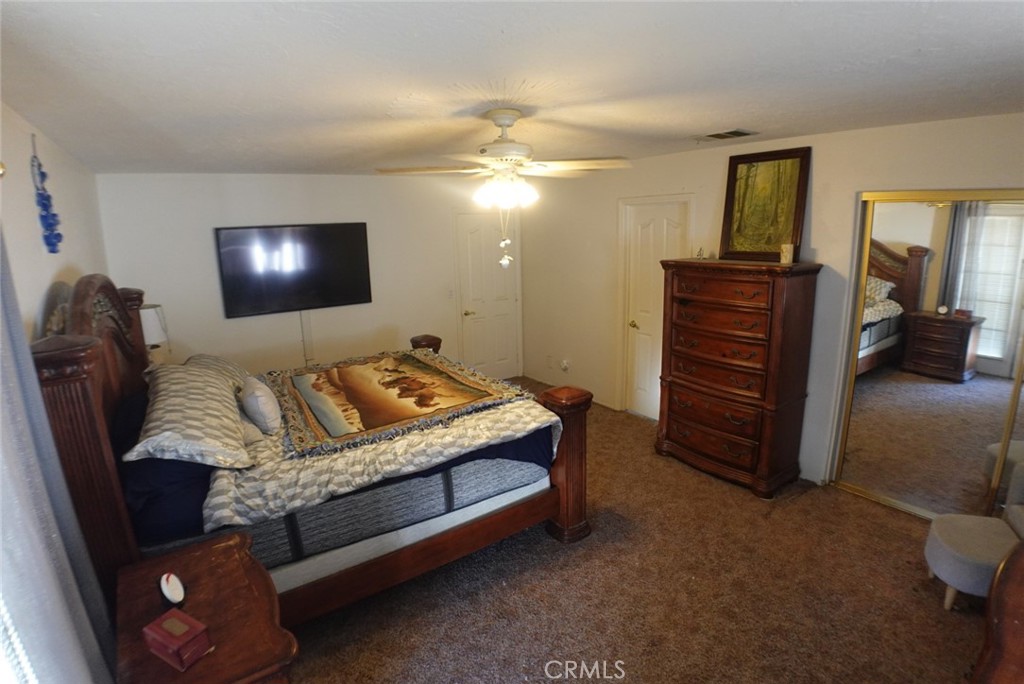 18296 Fairburn Property Photo 45