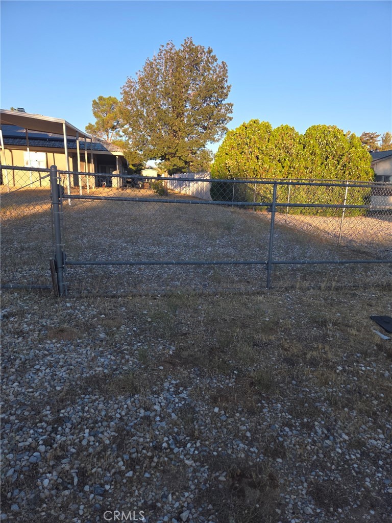 18296 Fairburn Property Photo 52