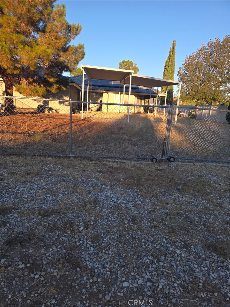18296 Fairburn Property Photo 57