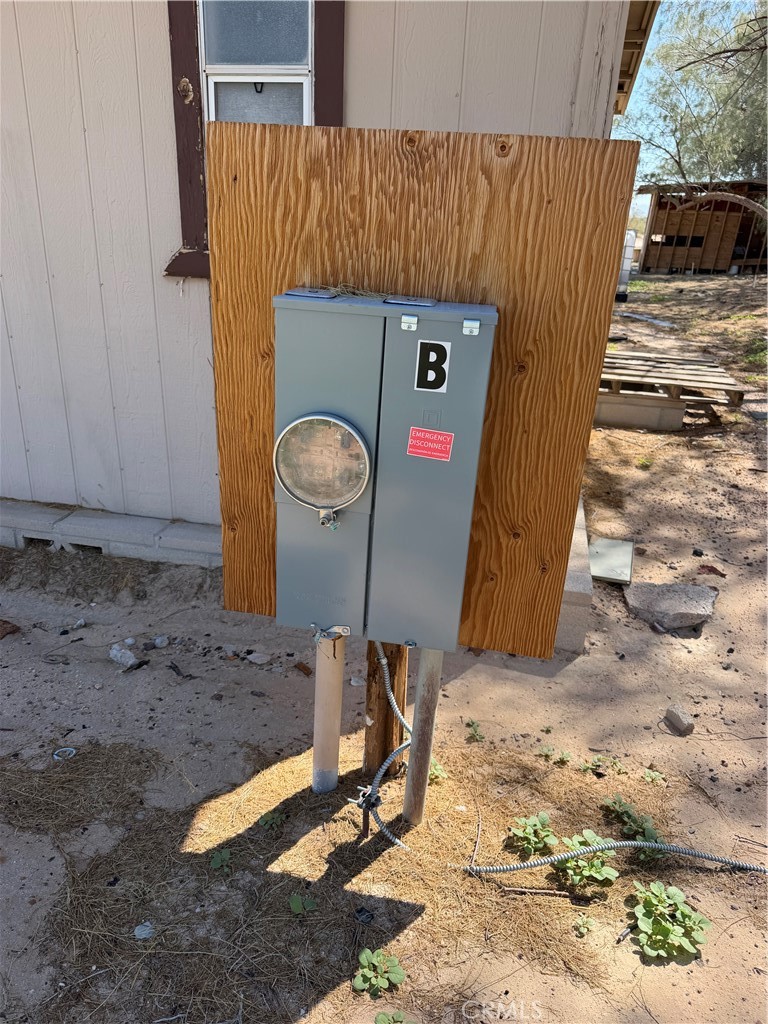 33803 Suffoch Property Photo 14