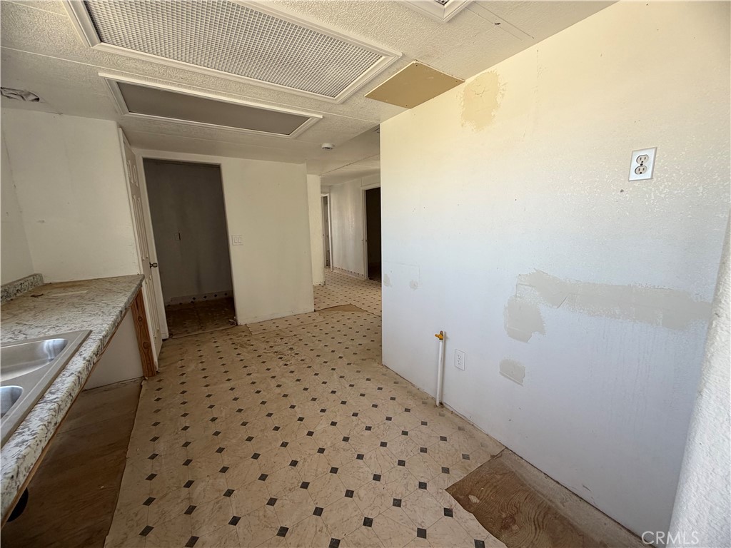 33803 Suffoch Property Photo 29