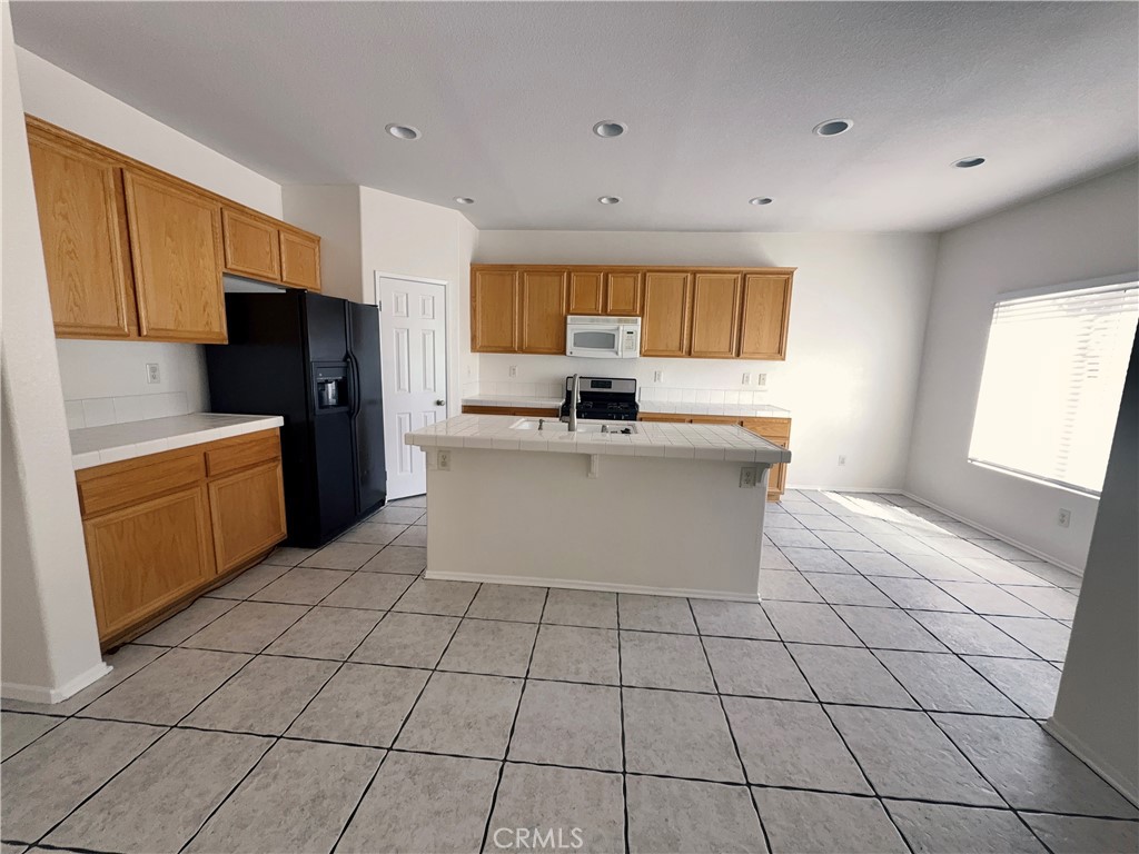 12891 Pueblo Property Photo 4