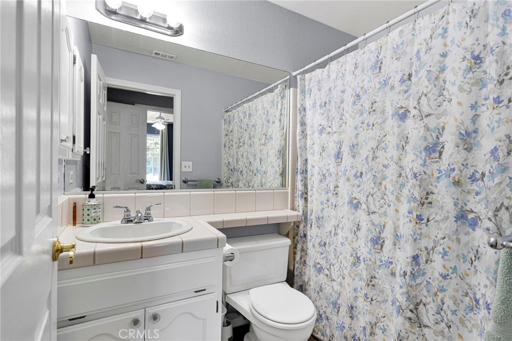 8951 Avocado Property Photo 32