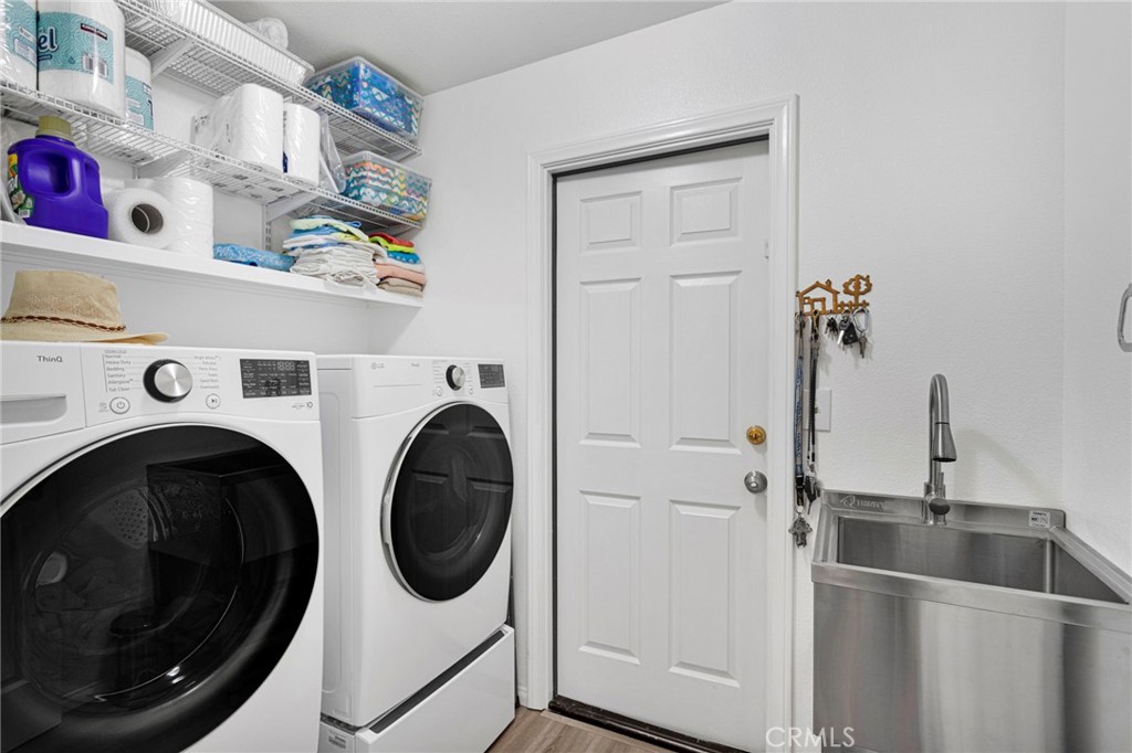 8951 Avocado Property Photo 36