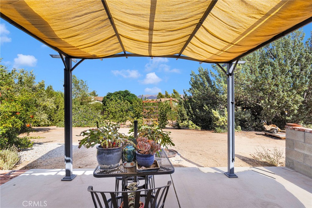 8951 Avocado Property Photo 37