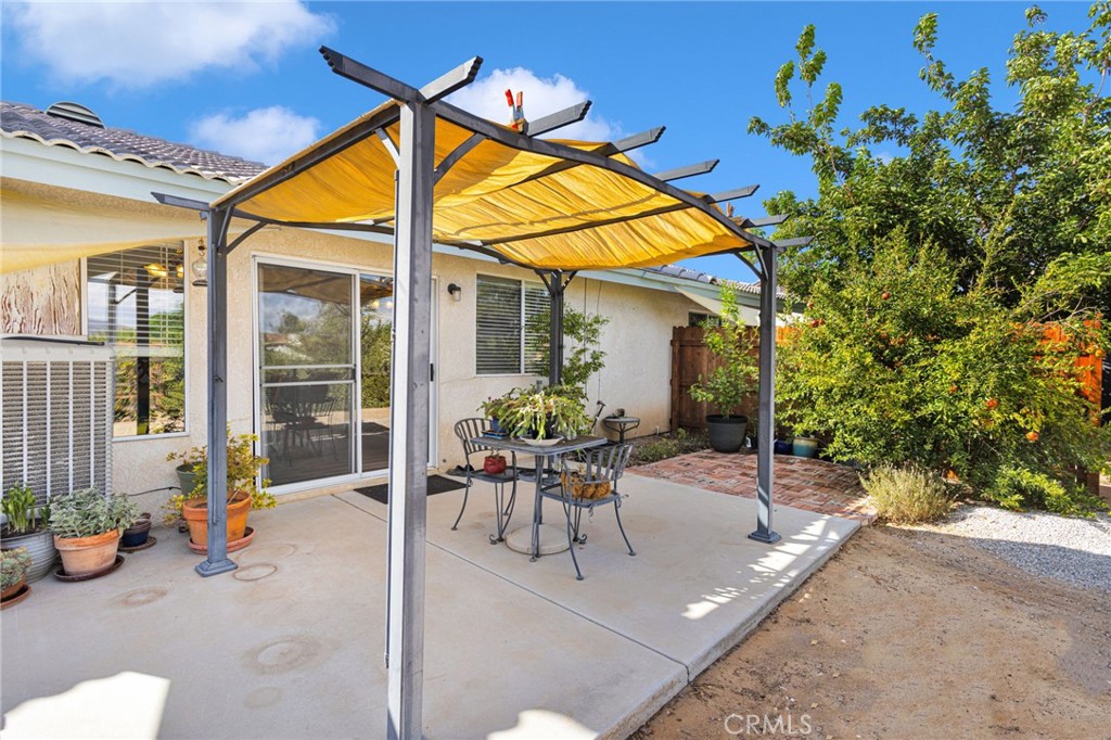 8951 Avocado Property Photo 39