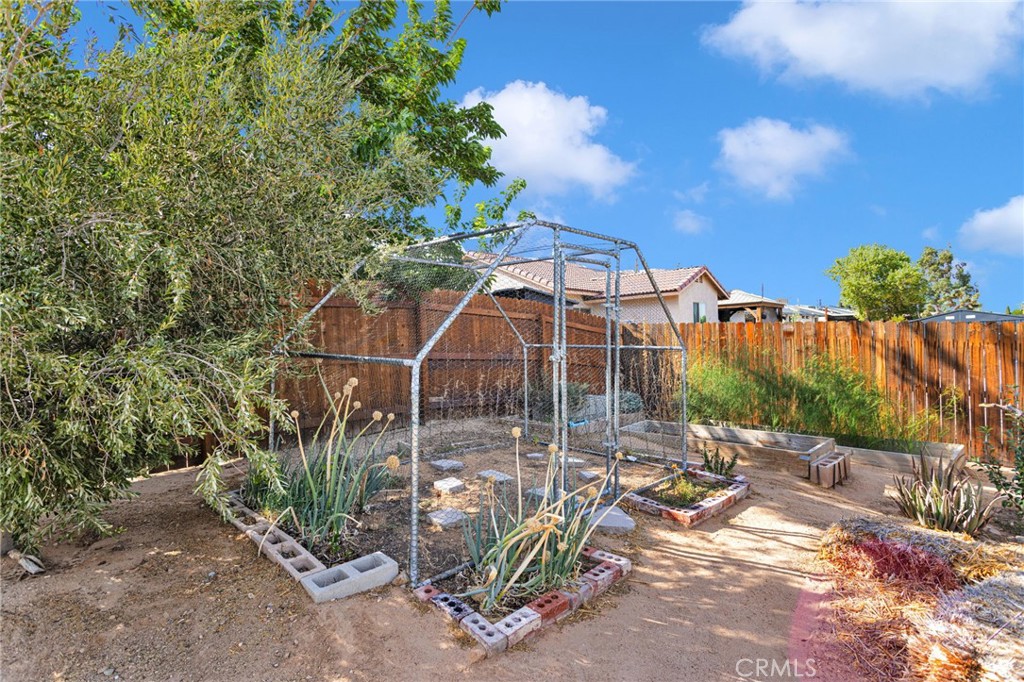 8951 Avocado Property Photo 44