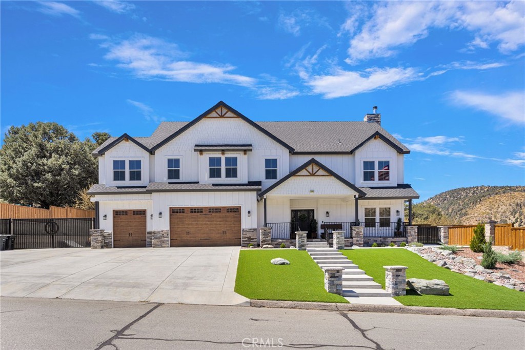 5548 Locarno Property Photo 1