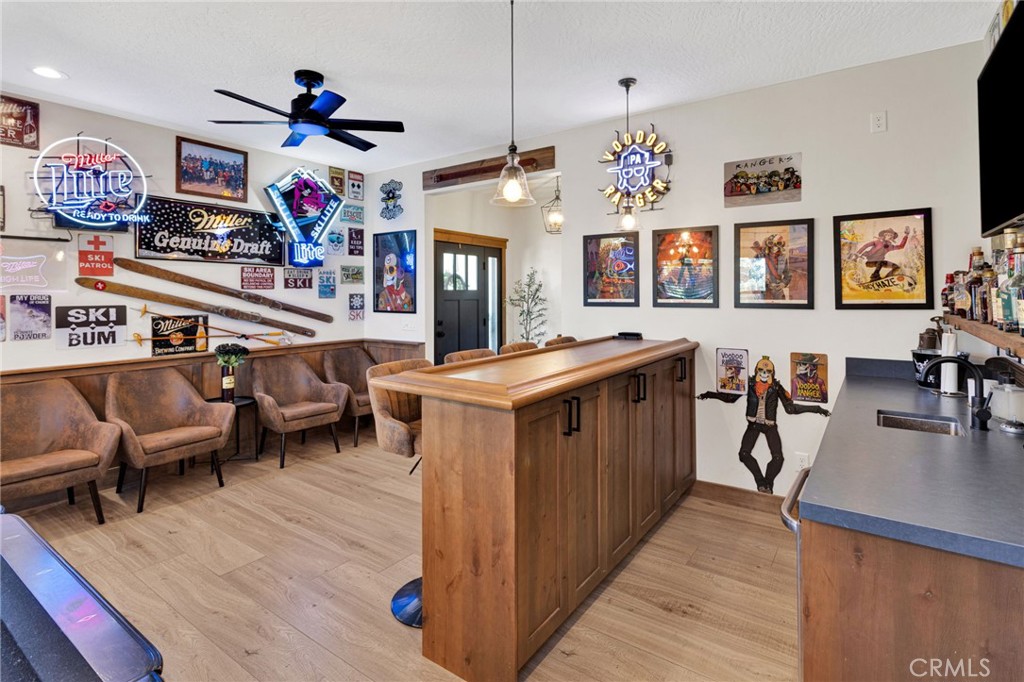 5548 Locarno Property Photo 17