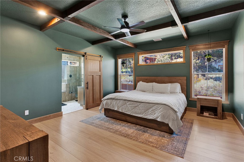 5548 Locarno Property Photo 21