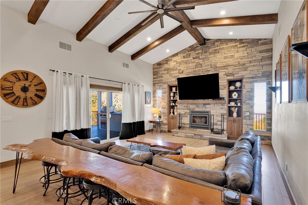 5548 Locarno Property Photo 38