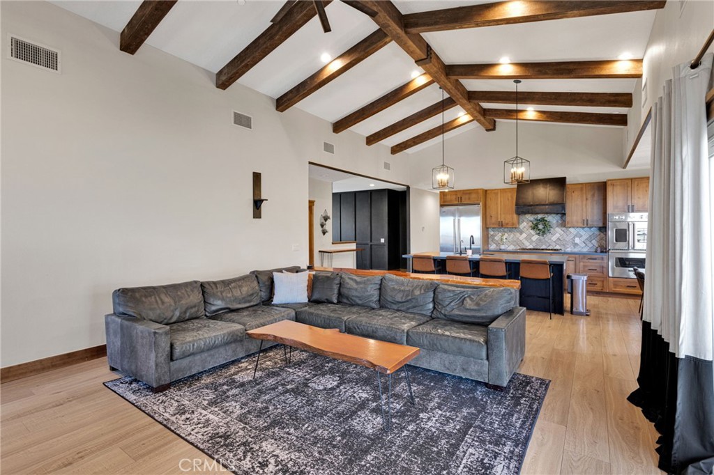 5548 Locarno Property Photo 39