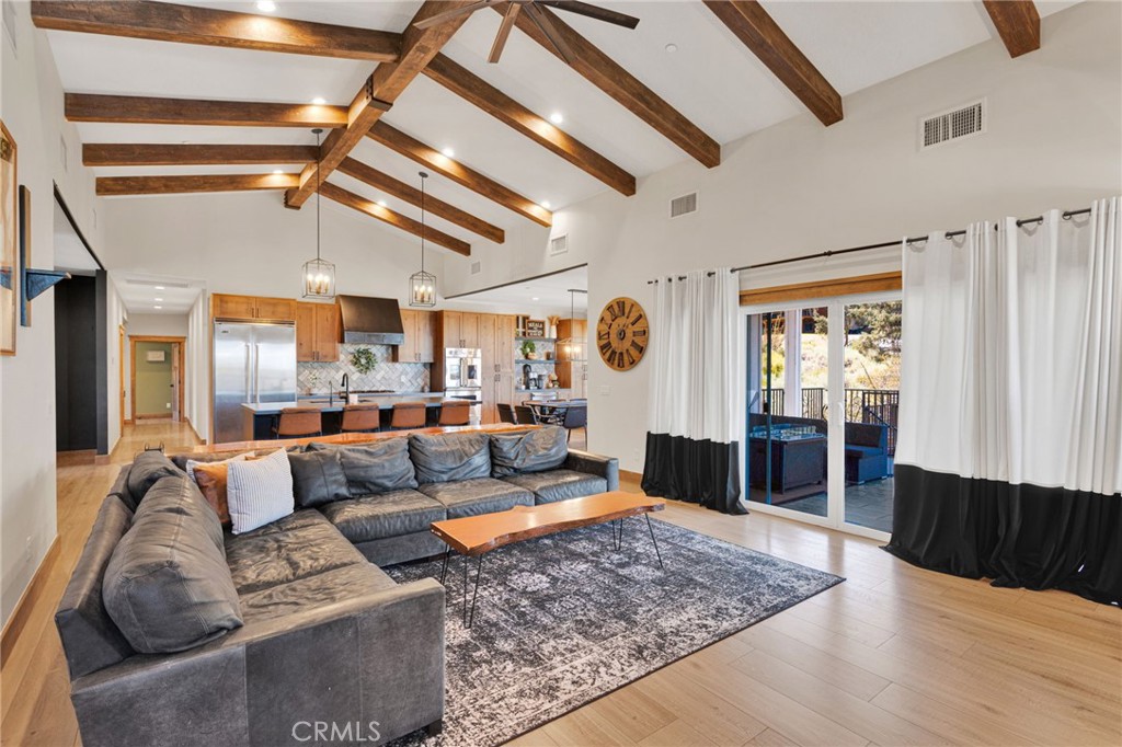 5548 Locarno Property Photo 40